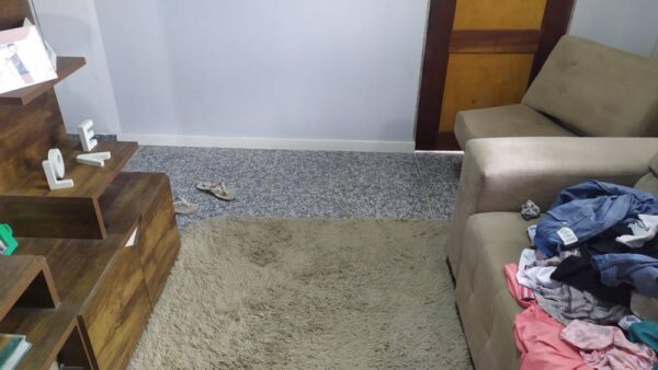 Rodapé Roda Meio Flexível Autocolante 7cm 5 Mts -  7c2s2 - Imagem 5